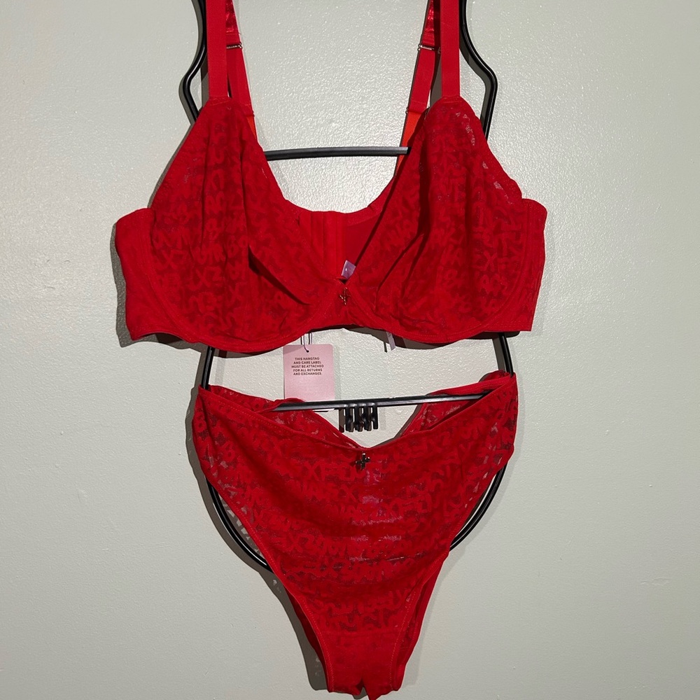 SAVAGE X FENTY UNLINED BRA & CROTCHLESS BIKINI 3X
